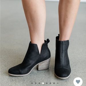 TOMS Everly Cutout Leather Bootie